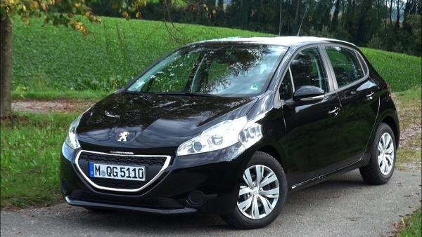 PEUGEOT 208 e-HDI 2014